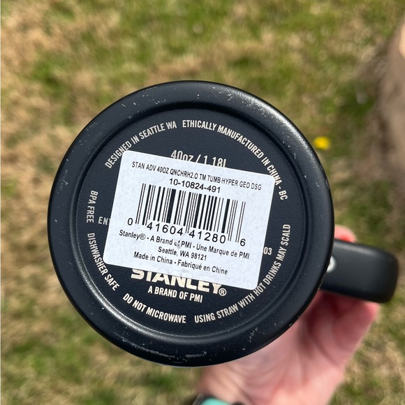 Stanley Black and Multicolor Quencher H2.0 Tumbler - Picture 5 of 5